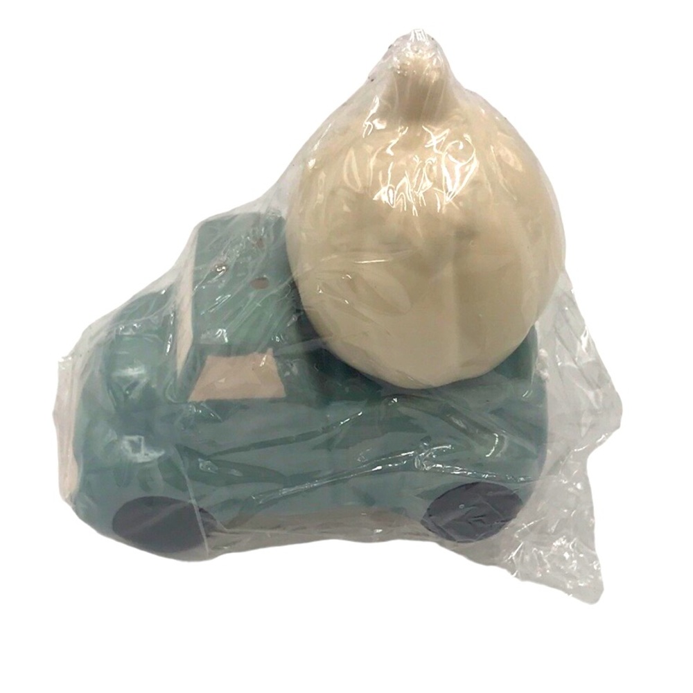 Blue, White Harvest Pumpkin & Truck Salt & Pepper Shaker Set